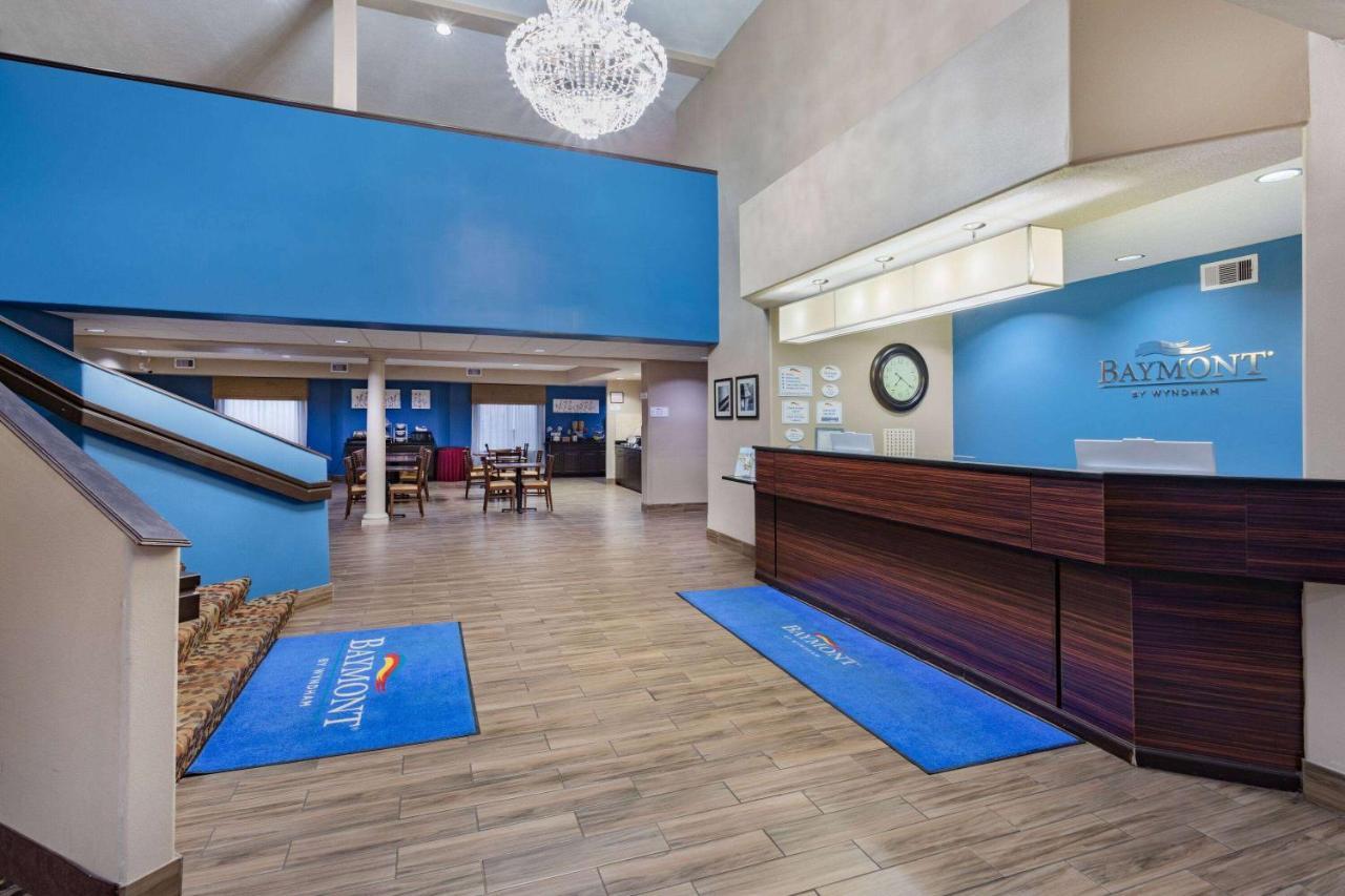 Baymont By Wyndham Milan Hotell Exteriör bild