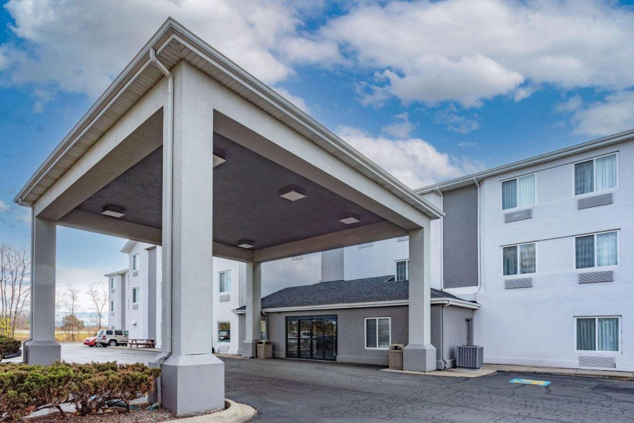 Baymont By Wyndham Milan Hotell Exteriör bild