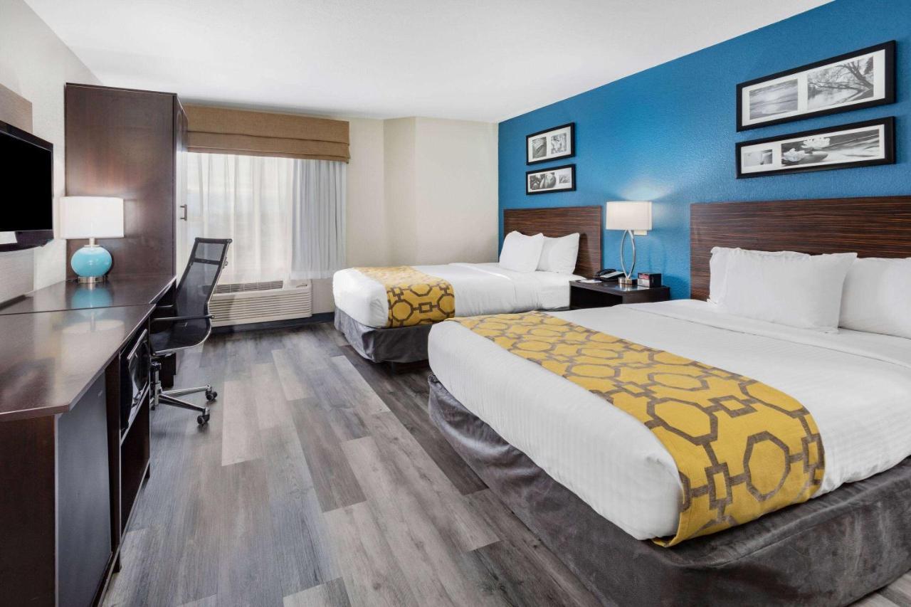 Baymont By Wyndham Milan Hotell Exteriör bild